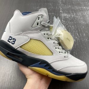 (WMNS) Air Jordan 5 x A Ma Maniere 'Photon Dust' FZ5758-004