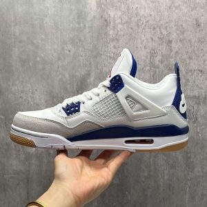 Air Jordan 4 Retro SB 'White Navy' DR5415-100
