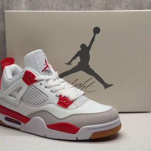 Jordan 4 Retro SB Varsity Red