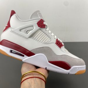 Jordan 4 Retro SB Varsity Red